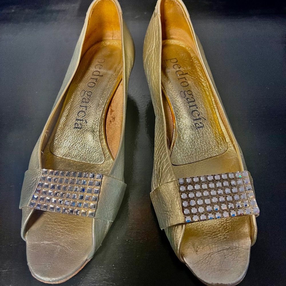 Pedro Garcia Fredie Gold Low Heel SIze 7.5